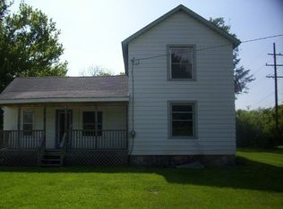 8834 Hanes Rd, Pinckney, MI 48169