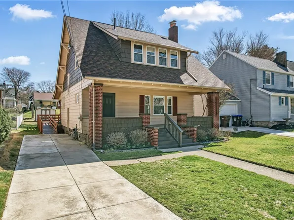 461 Service Ave, Sharon, PA 16146