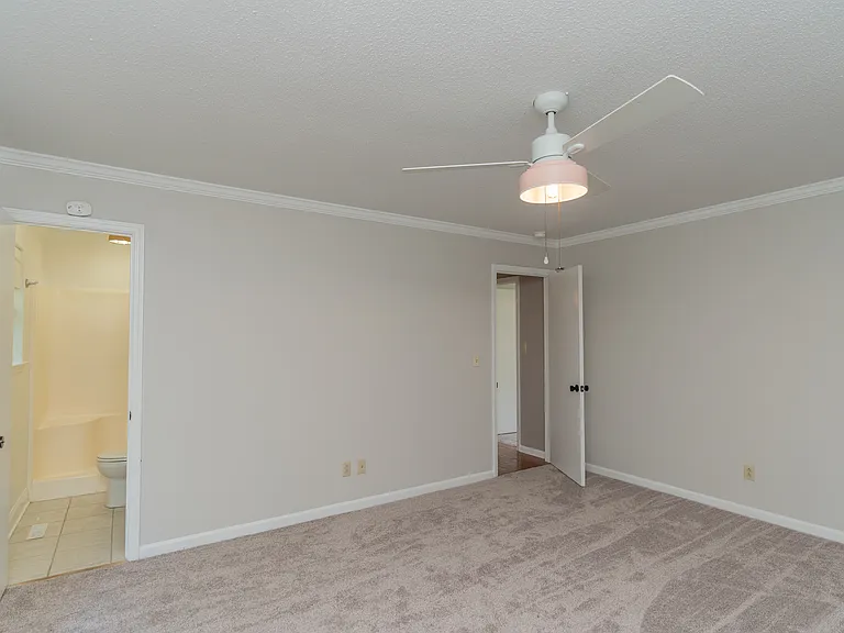7830 Cove Ridge Dr — Photo 26