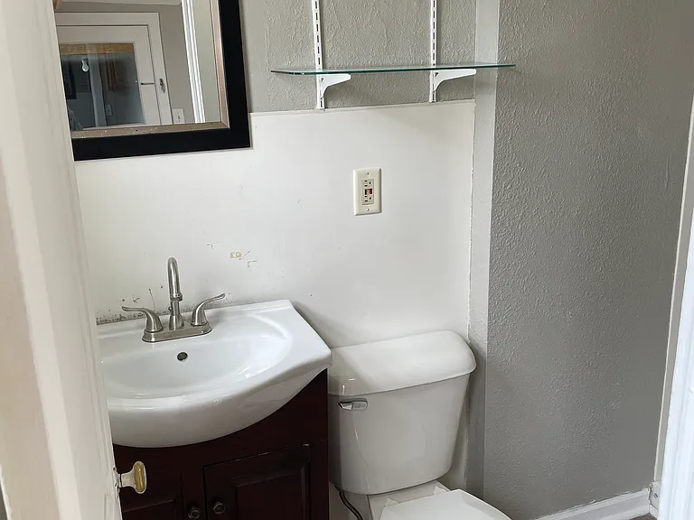 1033 Redfield St #1033 — Photo 7