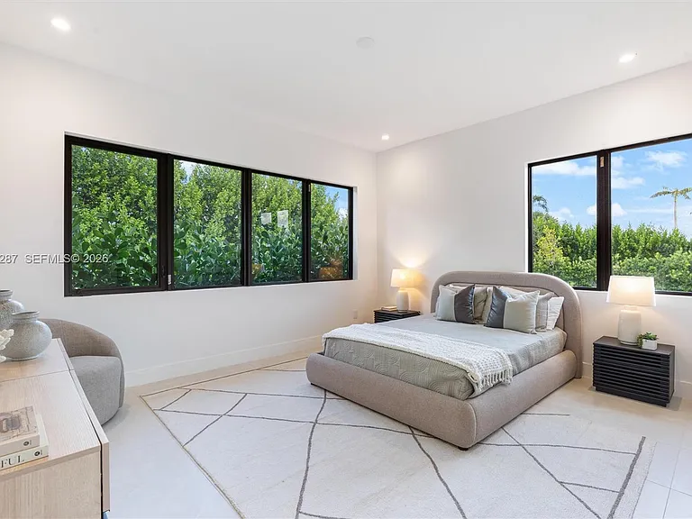 14930 SW 16th Ct — Photo 31
