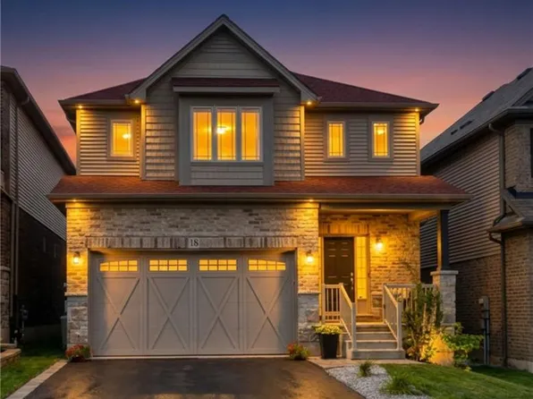 18 Vic Chambers Pl, Brant, ON N3L 0E6