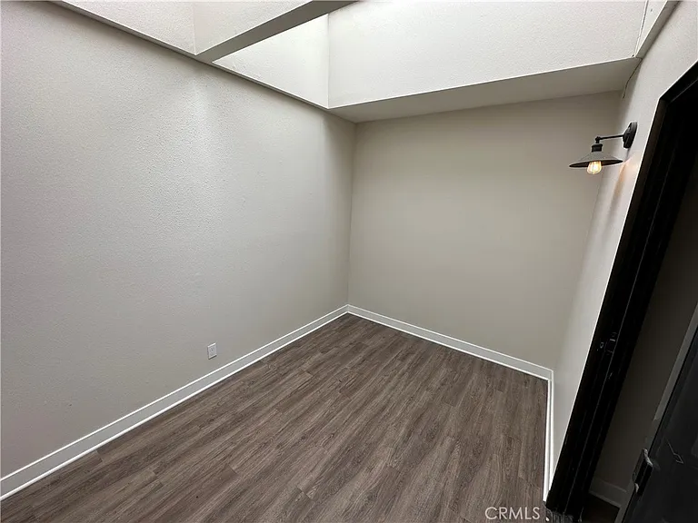 119 S Glassell St #B — Photo 34