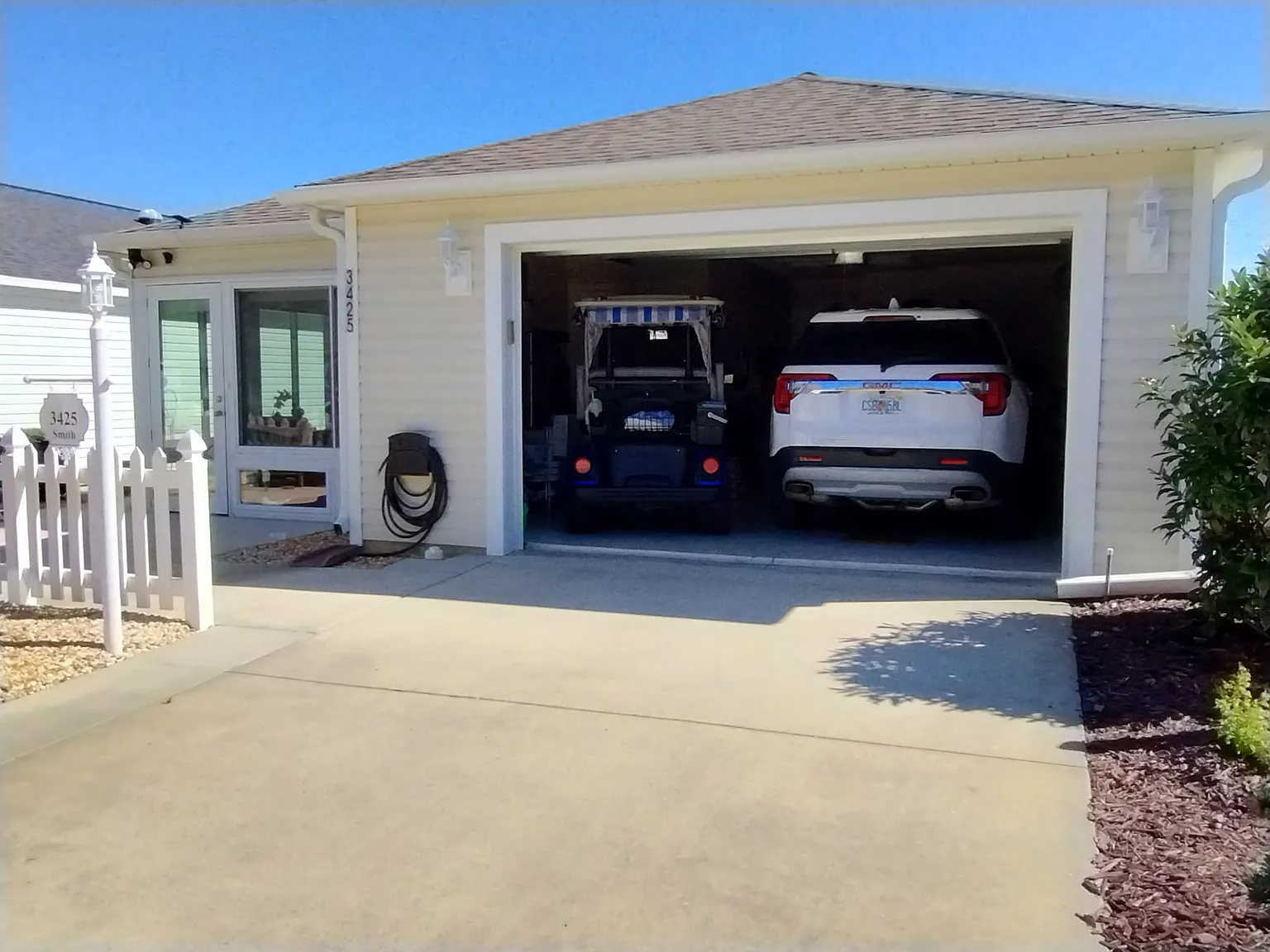 2 bed, 1156 sqft, $2,000 — Photo 2