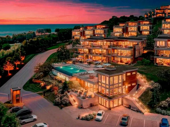 3575 Charlevoix Ave #3494, Petoskey, MI 49770