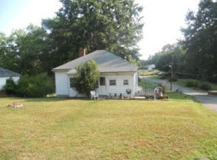 821 Chestnut St, Fieldale, VA 24089