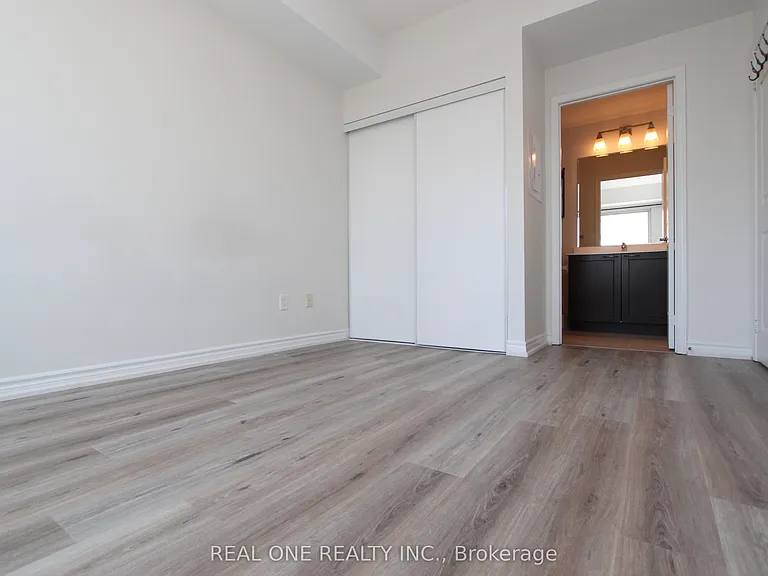 385 Prince Of Wales Dr #1804 — Photo 6