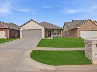 913 SW 80th St, Lawton, OK 73505