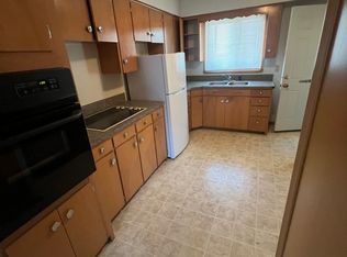 913 N 24th St #915-1/2, Grand Forks, ND 58203
