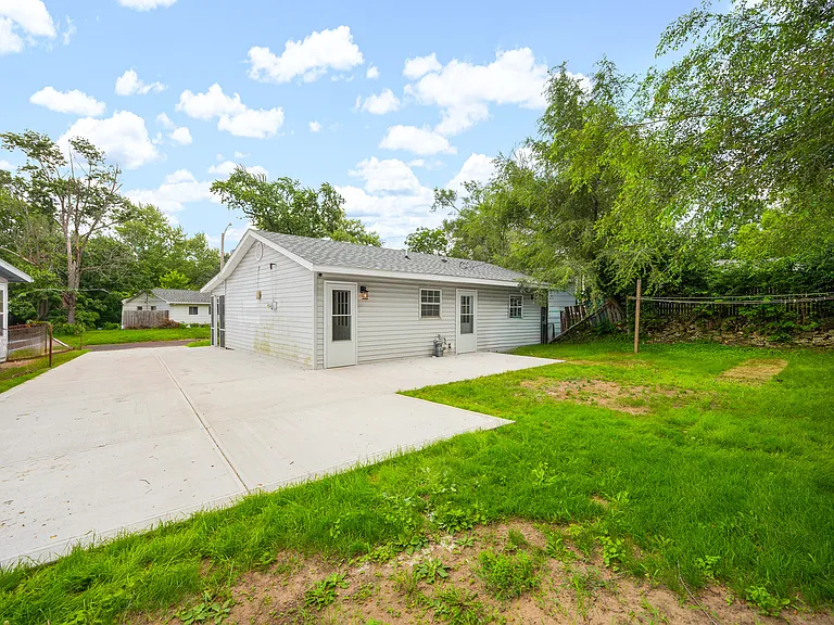 1503 Augusta St — Photo 19