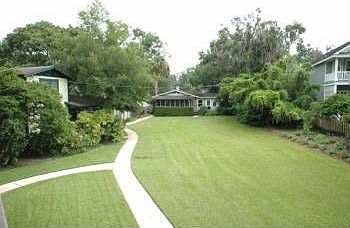 5th image of 324 Henkel Cir