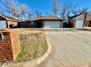 12312 SW 13th St, Yukon, OK 73099