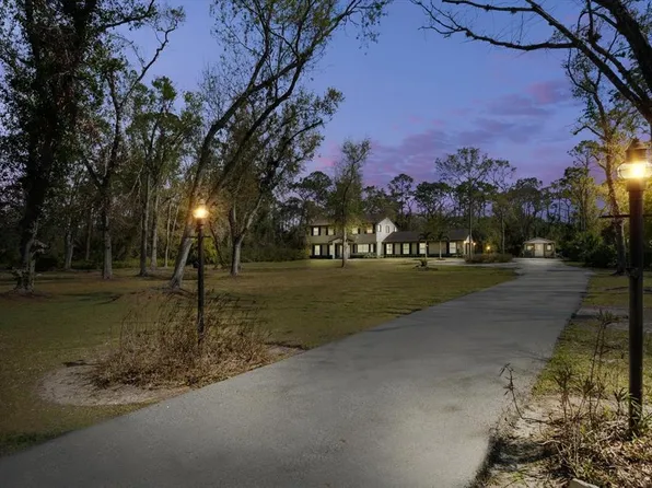 7000 Wild Horse Cir, Sarasota, FL 34241