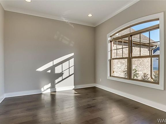 4th image of 11411 Stella Way #233