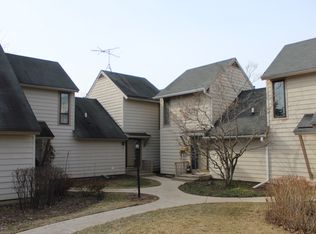 700 Wakefield Rd, Gurnee, IL 60031