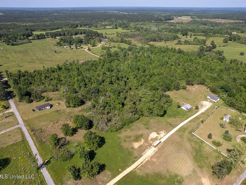 1st image of Pine View Rd