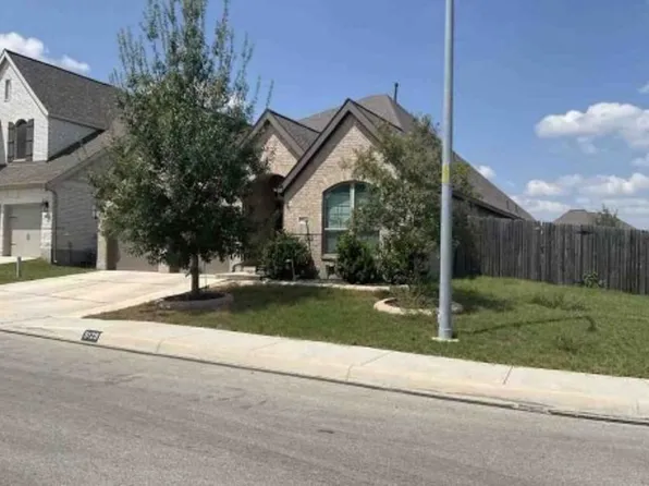 9129 War Wagon Ln, San Antonio, TX 78254