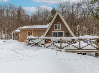 410 Scott Pet Rd, Chester, VT 05143