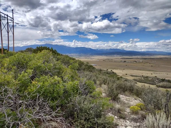 10 Meadow Bluff Dr, Rye, CO 81069