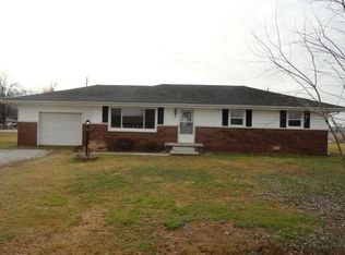 10977 E Greendale Dr, Seymour, IN 47274