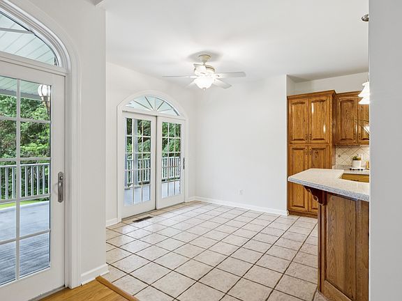 20th image of 4024 Williamsport Pike