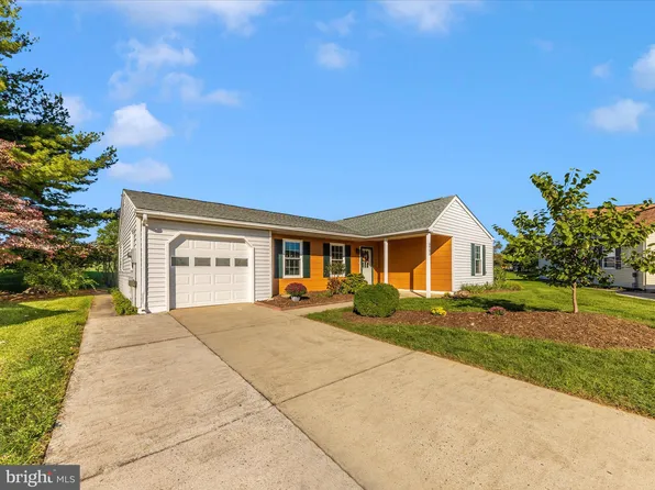 6908 Hackberry Ct, Frederick, MD 21703