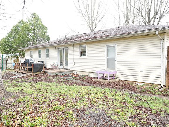 3rd image of 925 Patton Avenue