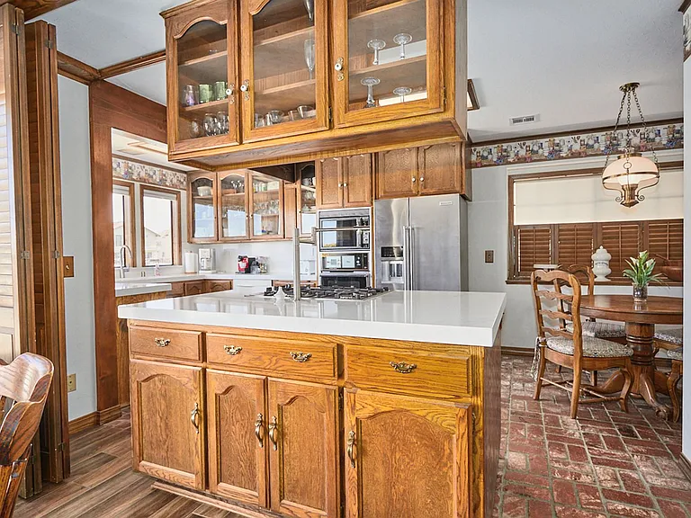 13565 Pyramid Dr — Photo 11