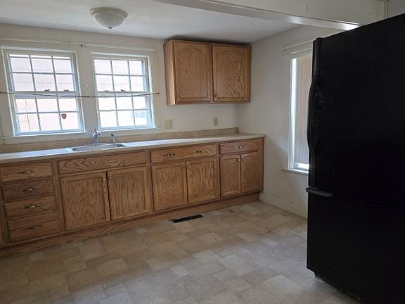 2nd image of 95 W Hollis St #1