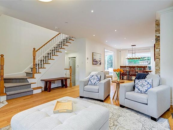 3rd image of 2342 Lionstone Dr
