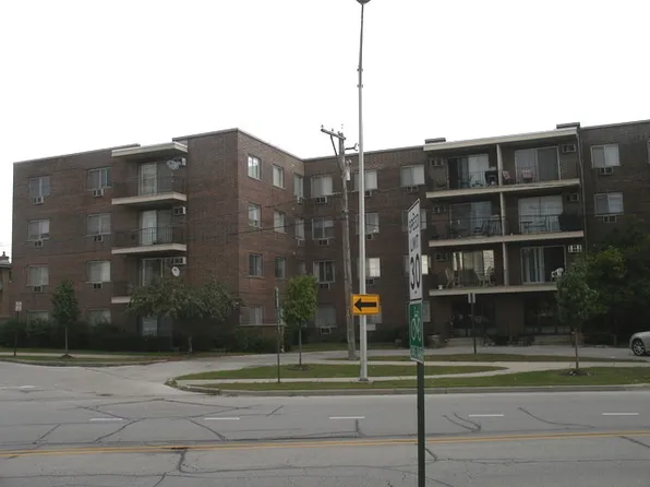 9445 Kenton Ave APT 109, Skokie, IL 60076