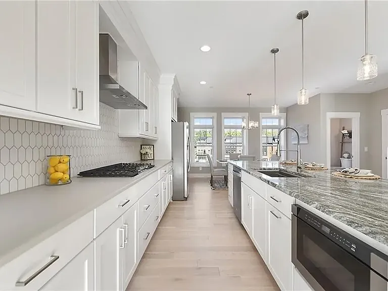 349 Azalea Dr — Photo 15
