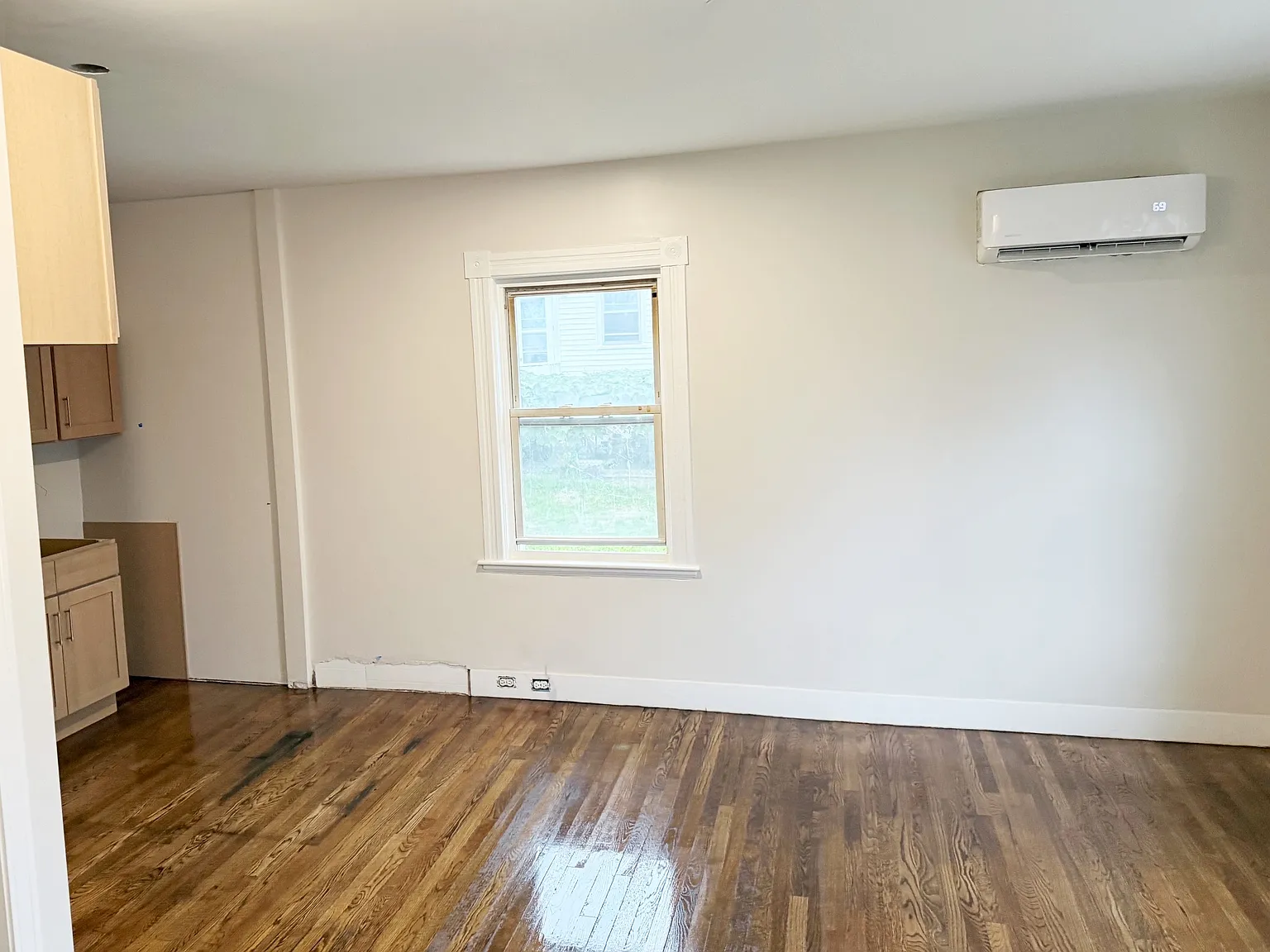 1 bed, 250 sqft, $1,700 — Photo 4