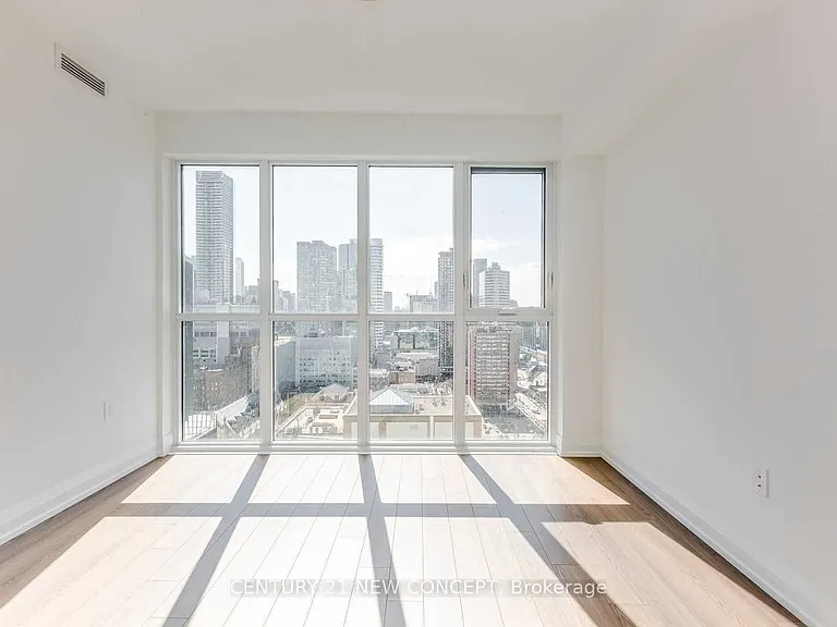 77 Mutual St #3004 — Photo 19