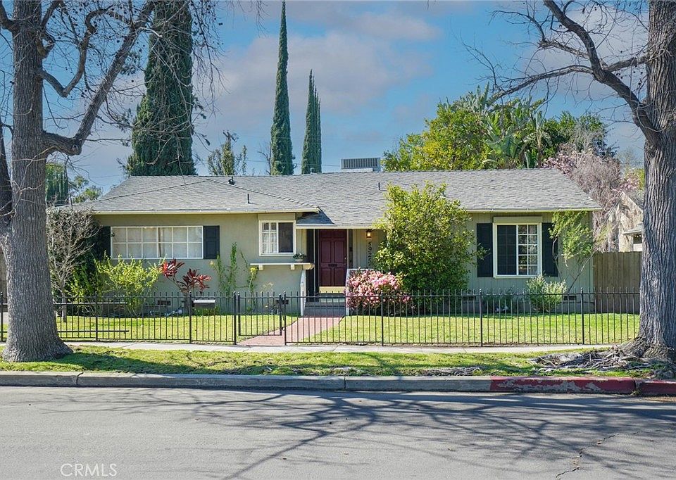 1st image of 5925 Vanalden Ave