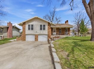 10218 Ohern St, Omaha, NE 68127