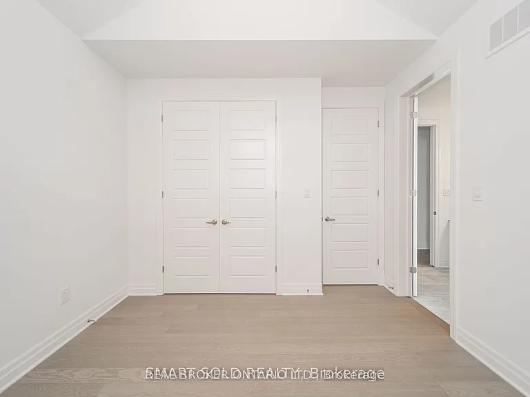 6 Azure Dr — Photo 21
