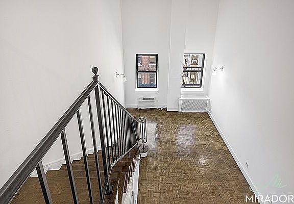 3rd image of 255 W 14th St APT 6G