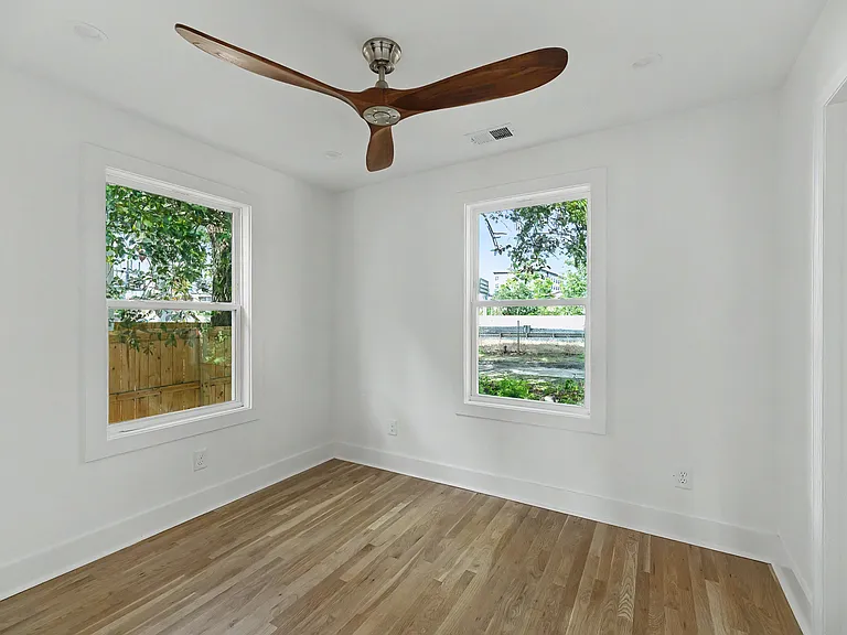 30 F St #C — Photo 7