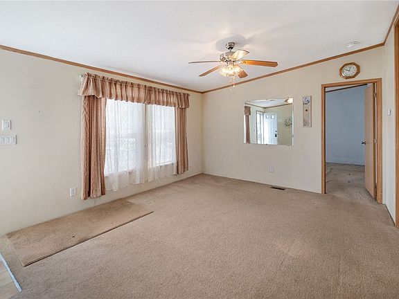 5th image of 105 Pewter Ln #31
