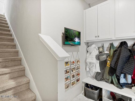 2nd image of 326 SIENNA PALM Drive