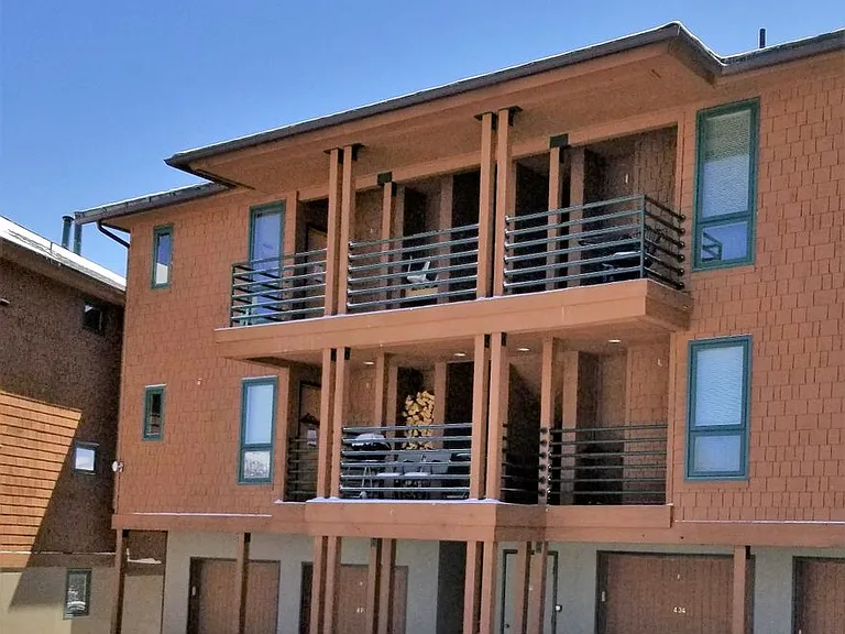 433 Salt Lick Cir — Photo 1