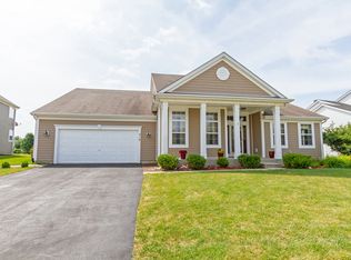 319 Copper Springs Ln, Elgin, IL 60124