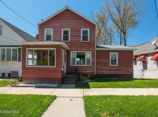 59 Elm St, Rensselaer, NY 12144