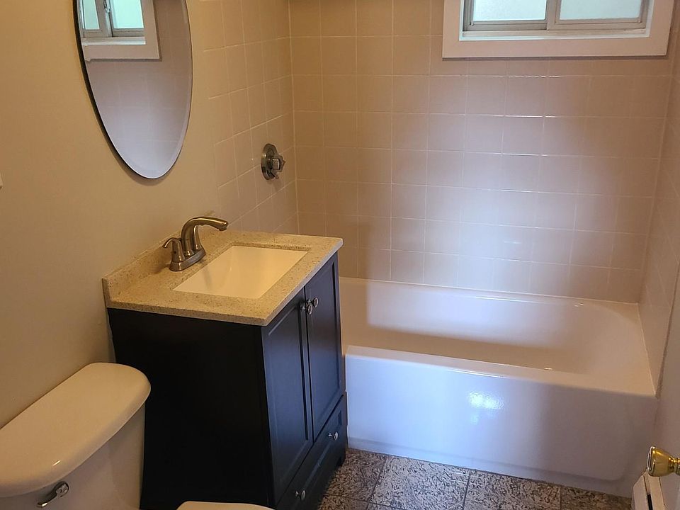 2nd image of 69 Chiswick Rd #5U