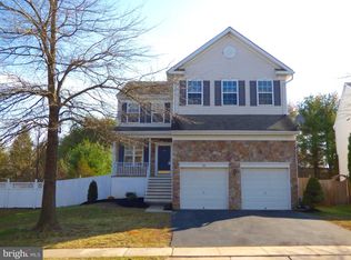 42 Birmingham Dr, Columbus, NJ 08022