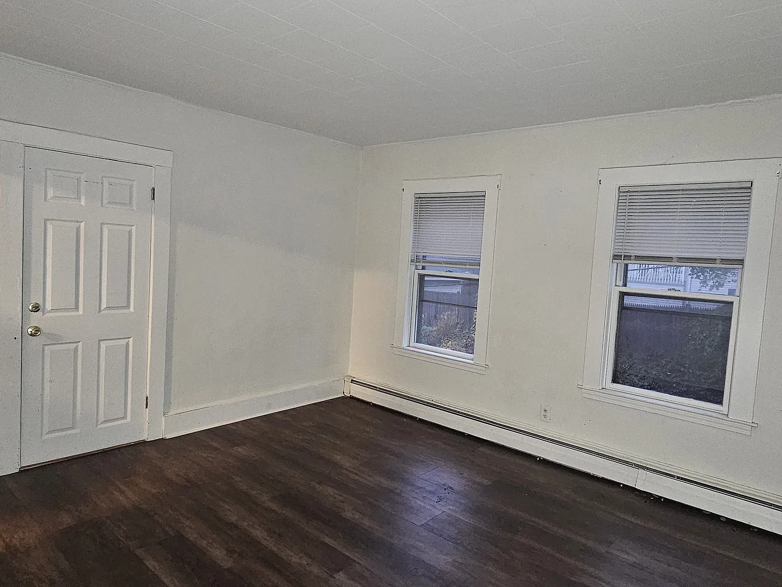 2 bed, 700 sqft, $2,600 — Photo 2