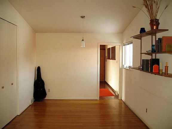 4th image of 20431 Brentwood St