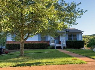 2052 Parkton West Dr, Barnhart, MO 63012