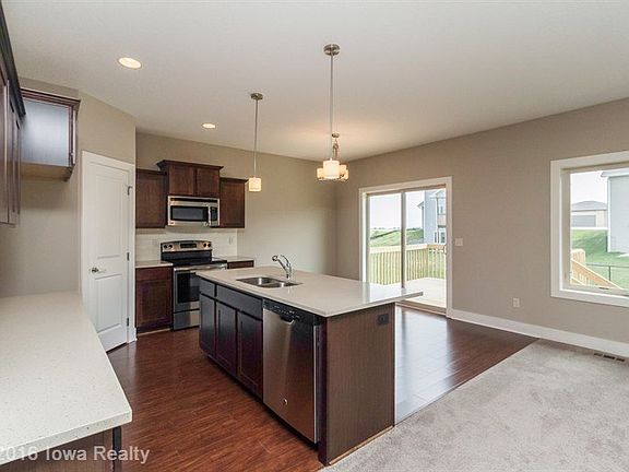 5th image of 1203 NW Orchard Dr